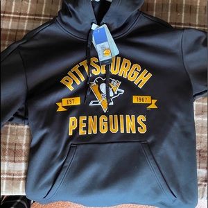 NWT PITTSBURGH PENGUINS HOODIE!